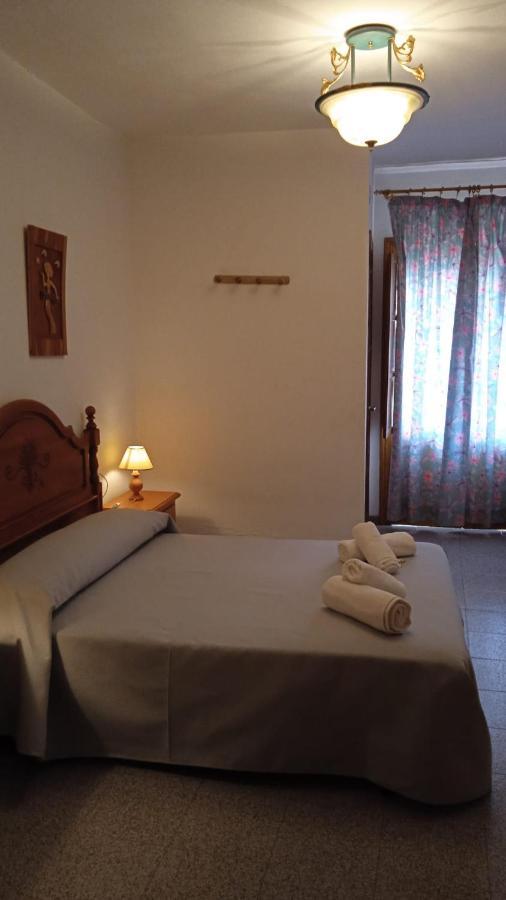 Pension La Sierra Cortes de la Frontera Buitenkant foto